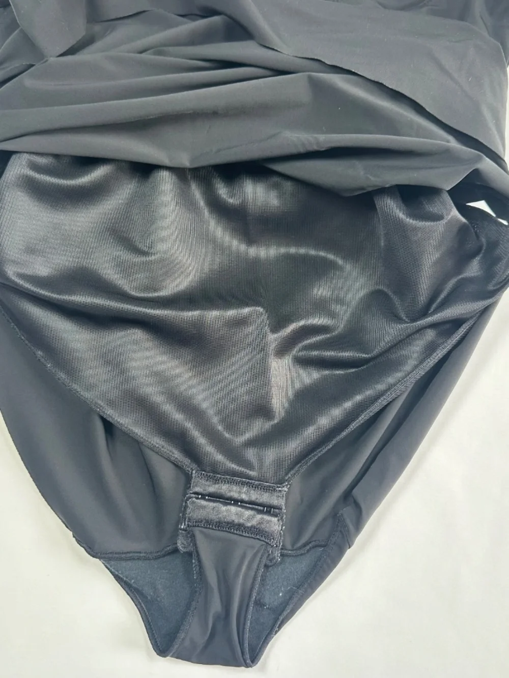 Maidenform Black Shapewear P2541 Bathroom Friendly Size XL Adjustable Straps